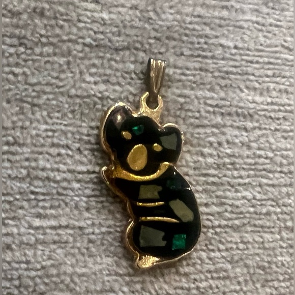 ⭐️VTG Gold Tone Black Enamel Koala Bear Charm With Embedded Australian Opal - Picture 7 of 13